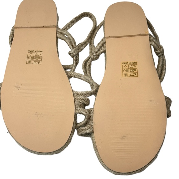 Truffle Collection Rope Toe Loop Flat Sandals Color Natural - Size 7 - Picture 5 of 7